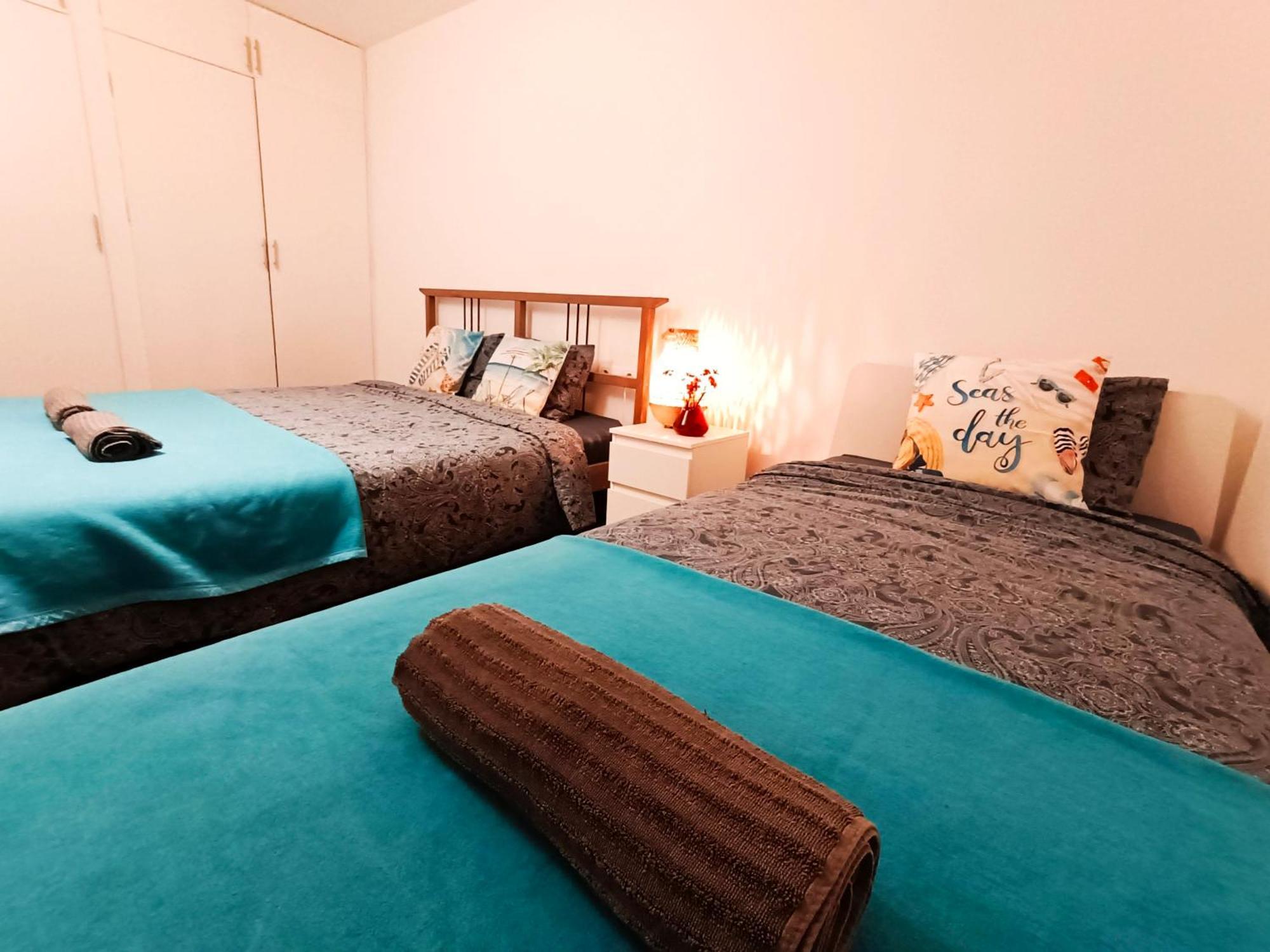 By Plaza Real Budget Rooms Barcelone Extérieur photo
